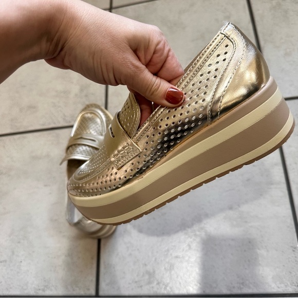 Gold Platform Loafers Dolce Vita Janine Slip On Wedge Shoes GUC Women’s - Picture 16 of 16